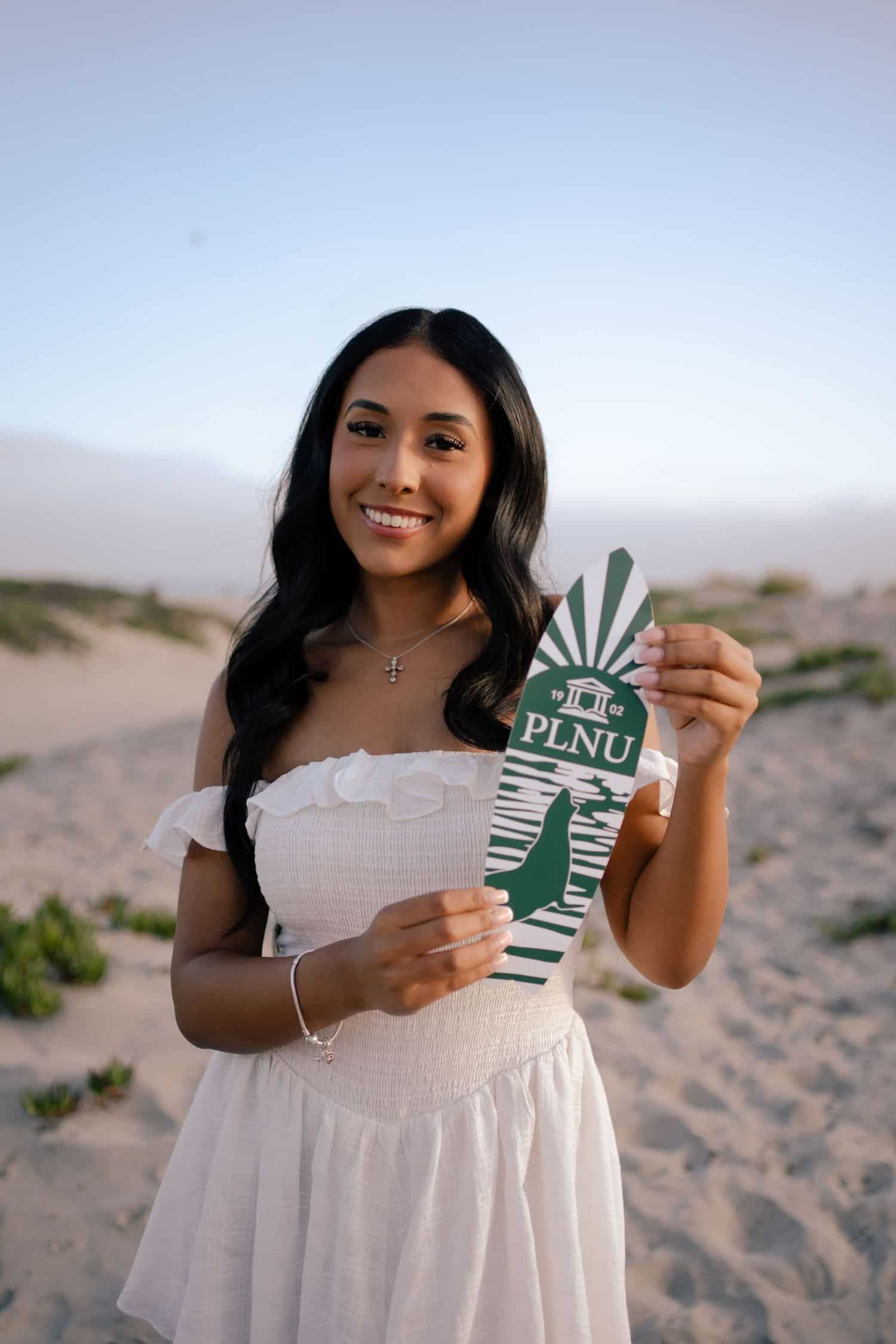 Valerie Grad Session 050926 31 fbd9b526 1500