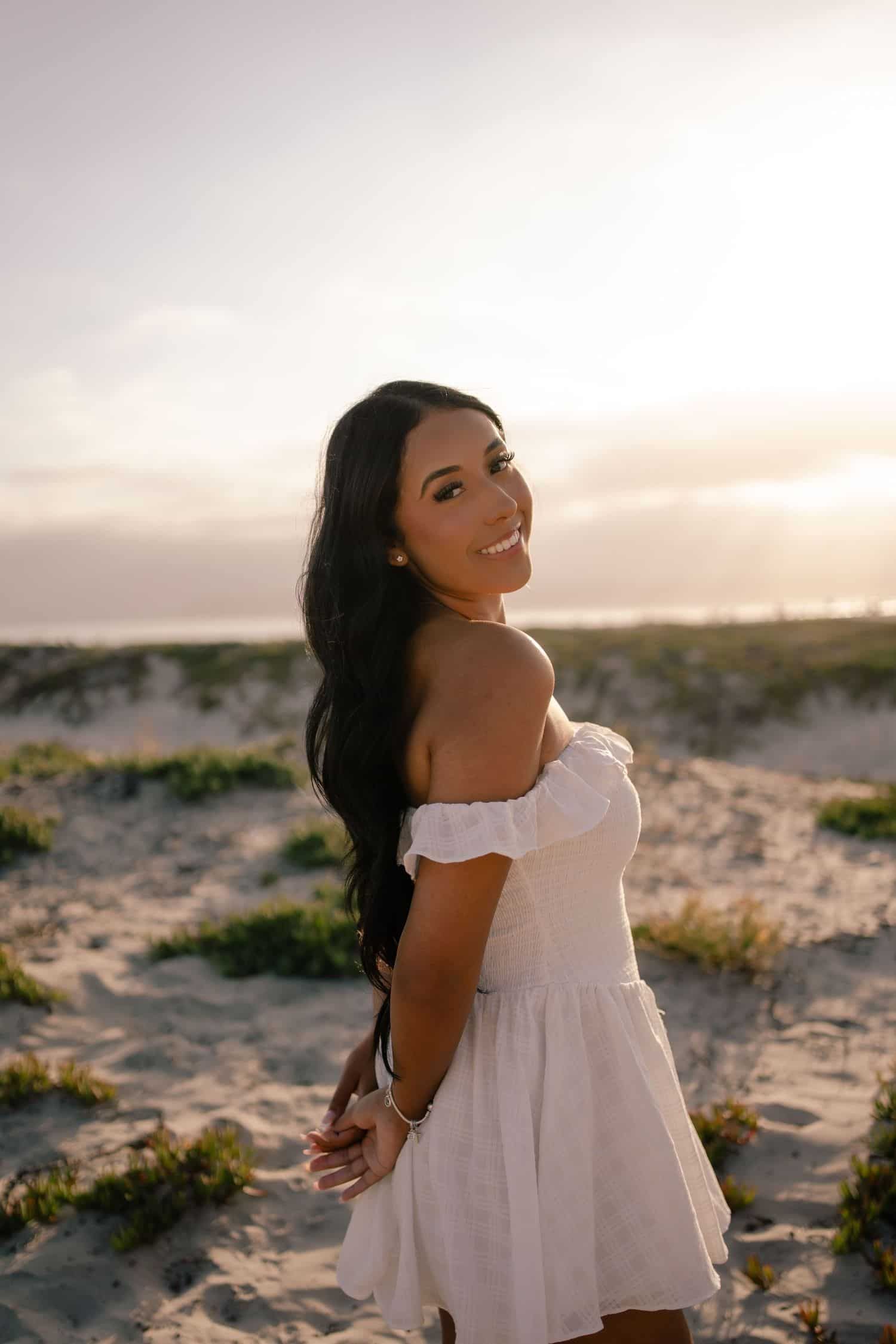 Valerie Grad Session 050926 14 2bf0f920 1500
